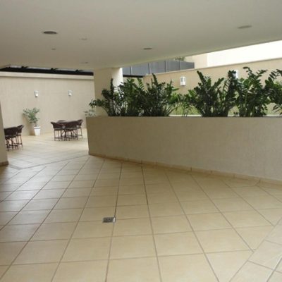 i1076_04_3.jpg