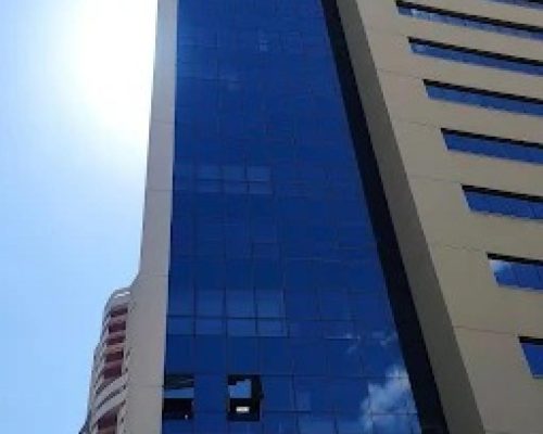 i1369_03_1.jpg