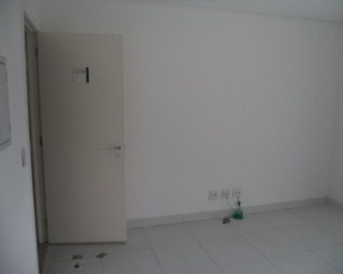 i1369_07_4.jpg