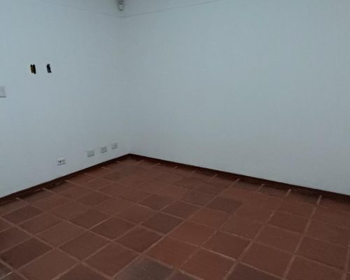 i431_99_10.jpg